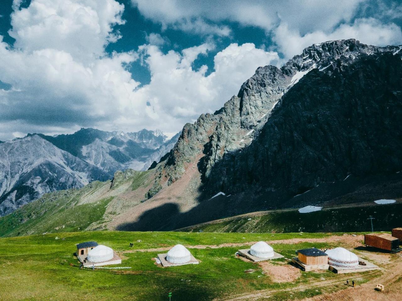 Yurta Base Camp, Shymbulak Mountain Resort Besqaynar المظهر الخارجي الصورة