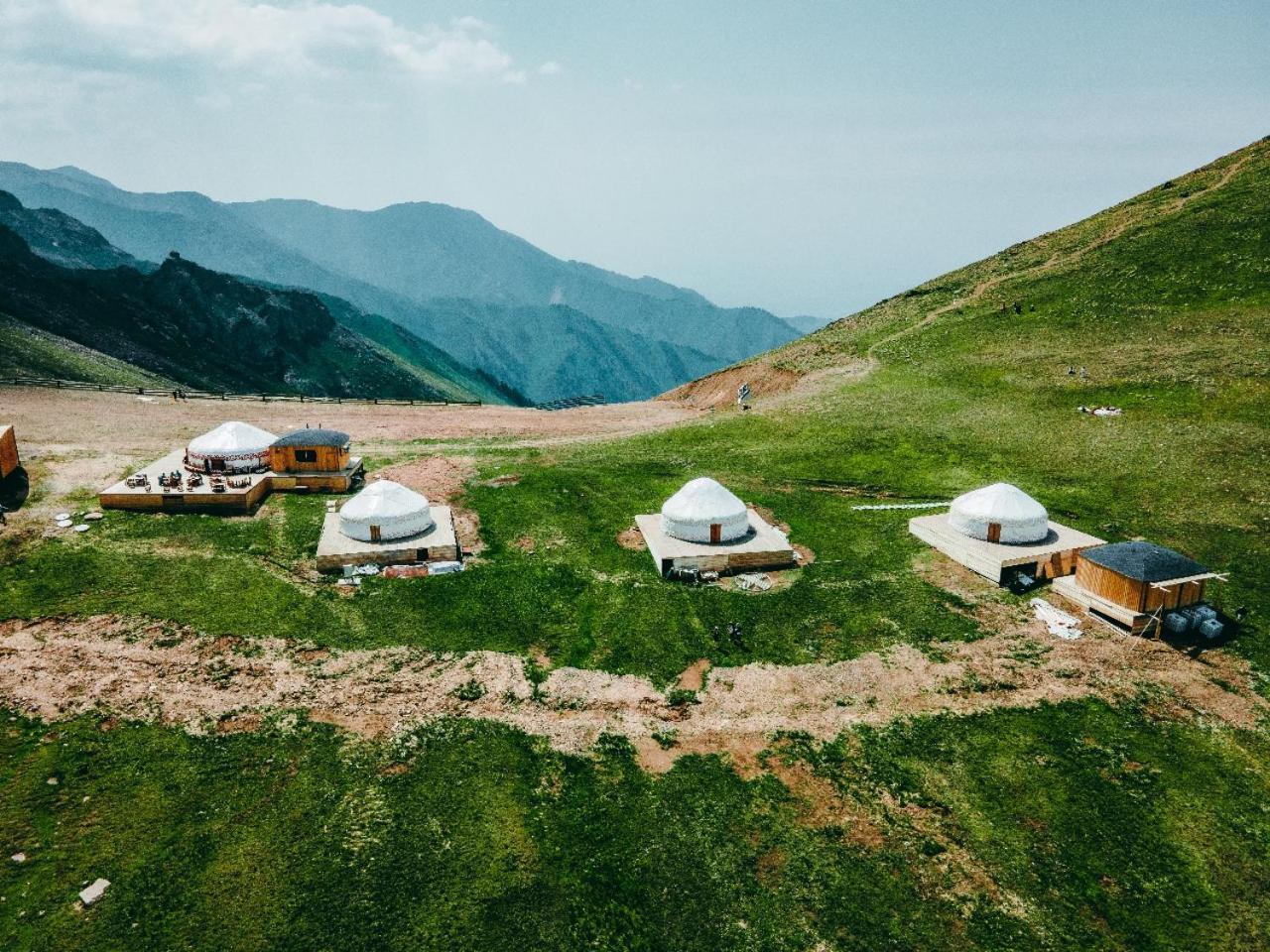 Yurta Base Camp, Shymbulak Mountain Resort Besqaynar المظهر الخارجي الصورة